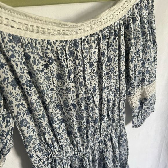 Hollister Romper Blue Floral Off Shoulder Size Large - Picture 3 of 8
